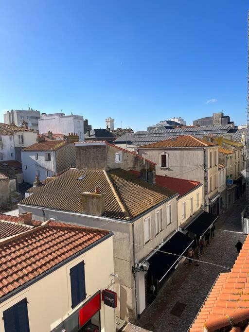 Holiday home Plein Centre Maison 100 M De La 150 M Du Port Les Sables-d'Olonne