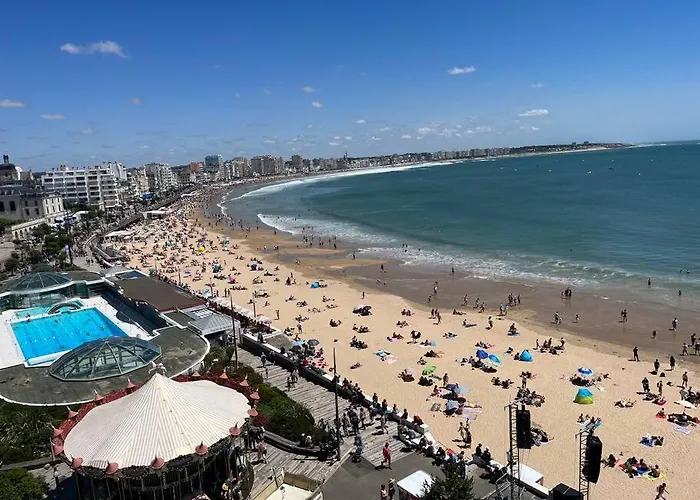 Plein Centre Maison Appartement 100 M De La Plage 150 M Du Port